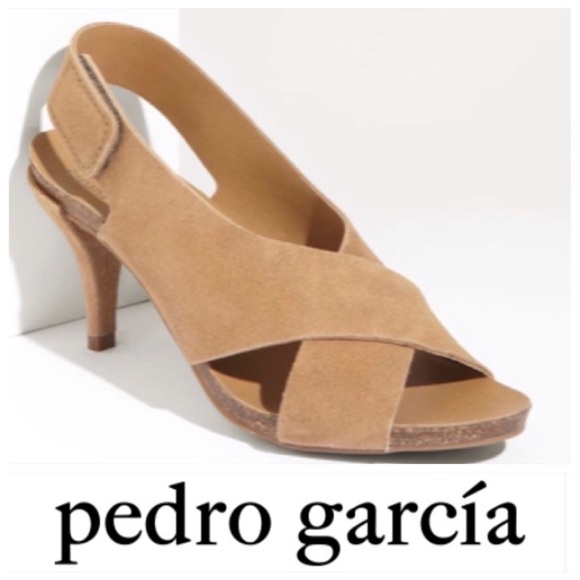 Pedro Garcia Shoes - 💕SALE💕 Pedro Garcia Tan Suede Sandals
